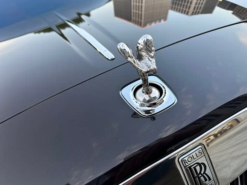 Wraith 6.6 T Black Badge Edition