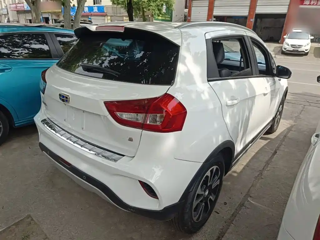 Vision X3 1.5 L Auto Elite