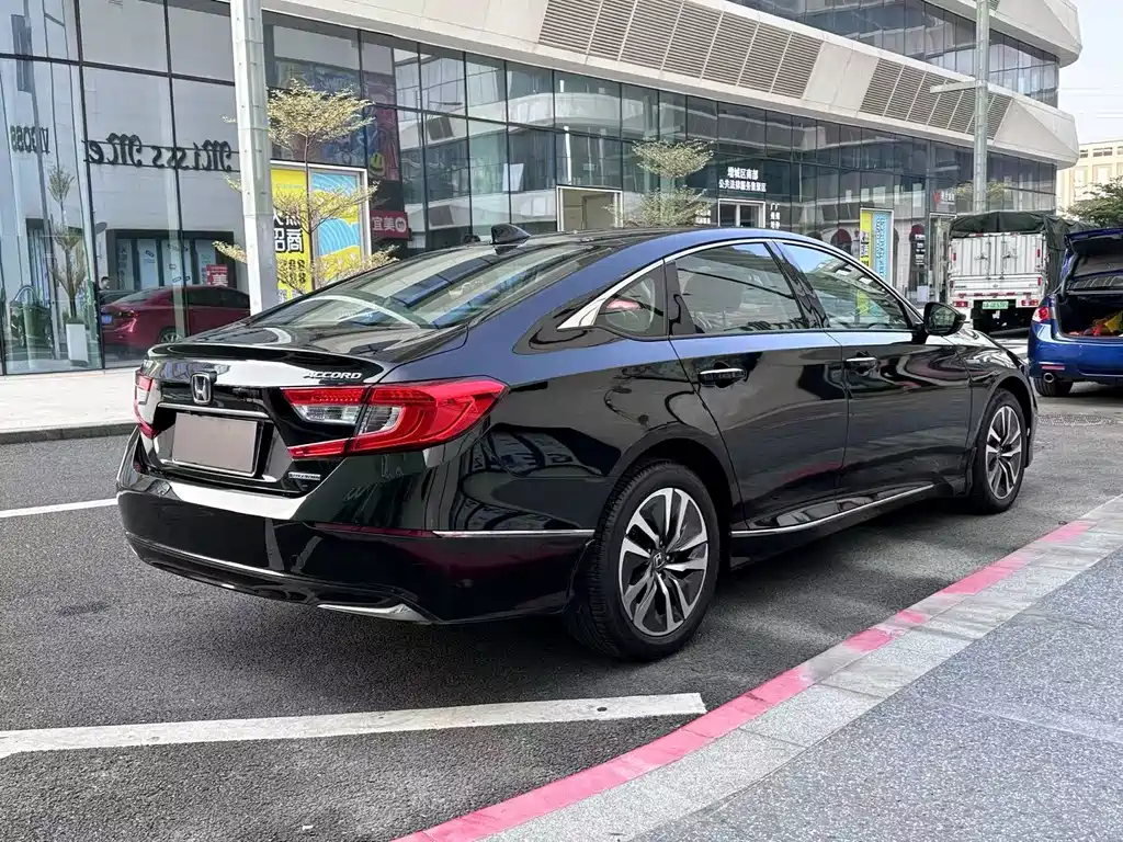 Accord Sharp· Hybrid 2.0 L Sharp Leading CN-VI