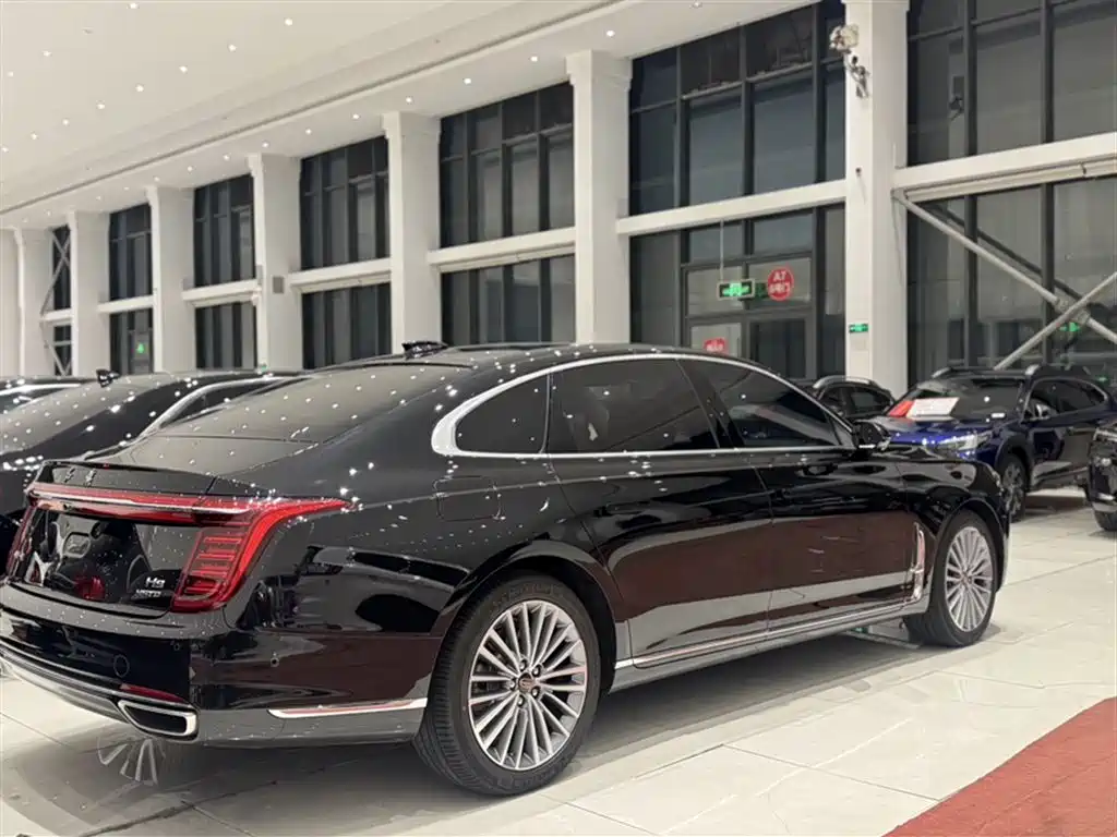 Hongqi H9 2.0 T Connected Flagship