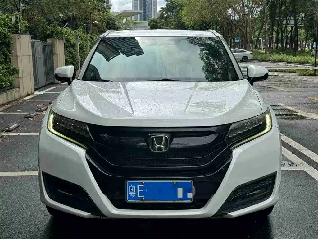 Honda UR-V 370 TURBO 2 WD Distinguished CN-V