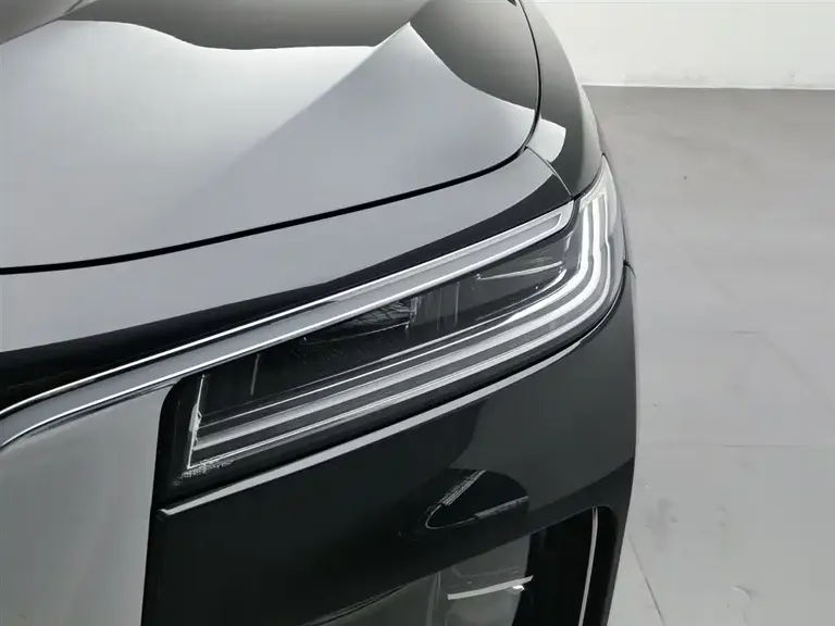 Hongqi H9 2.0 T Connected Flagship Enjoyment