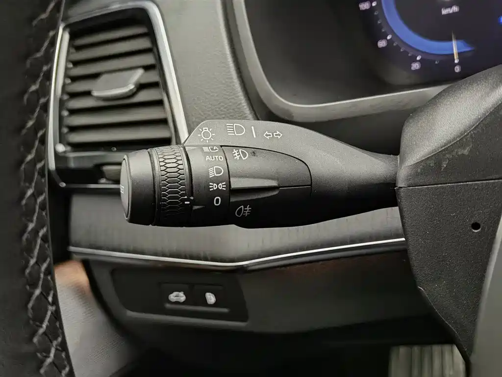 Volvo XC90 PHEV T8 RECHARGE Smart Supreme Luxury 7-seat