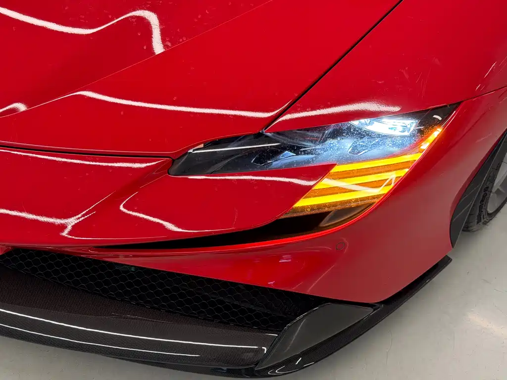 SF90 3.9 T V8 Stradale