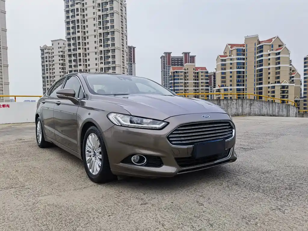 Mondeo 2.0 L GTDi200 Luxury