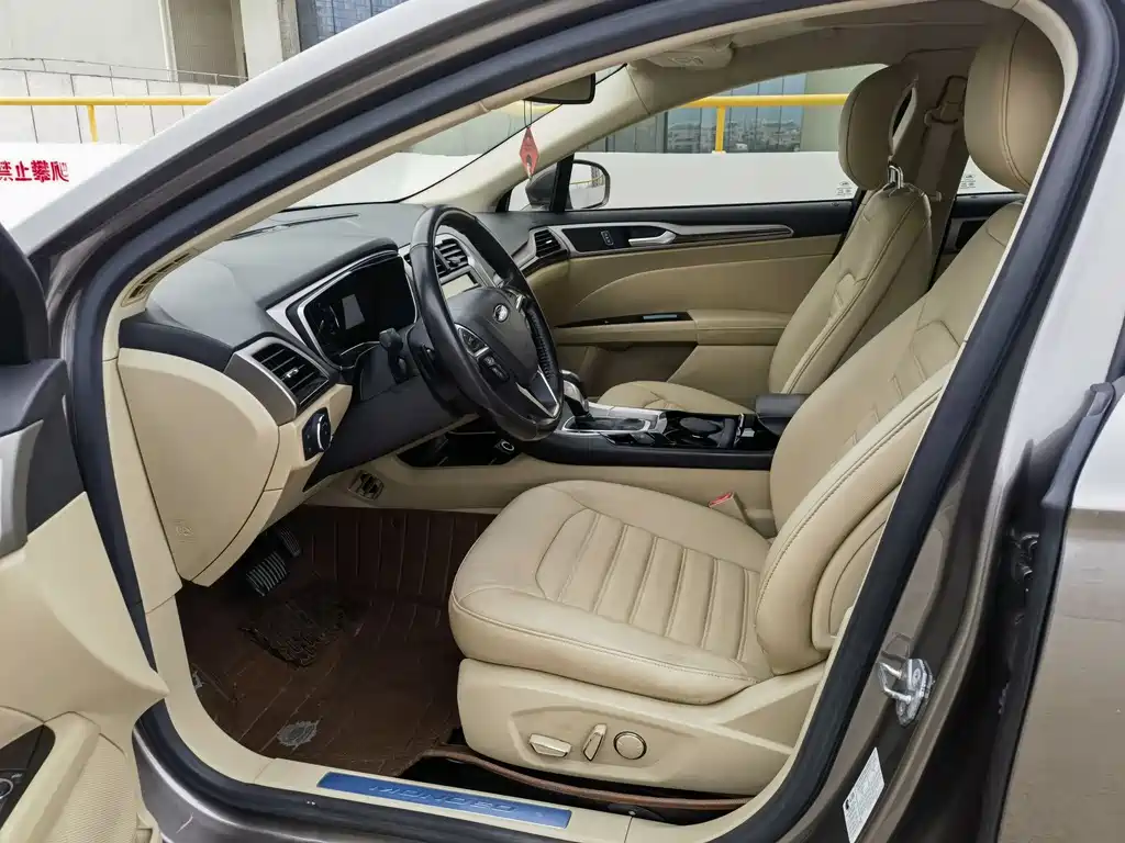 Mondeo 2.0 L GTDi200 Luxury