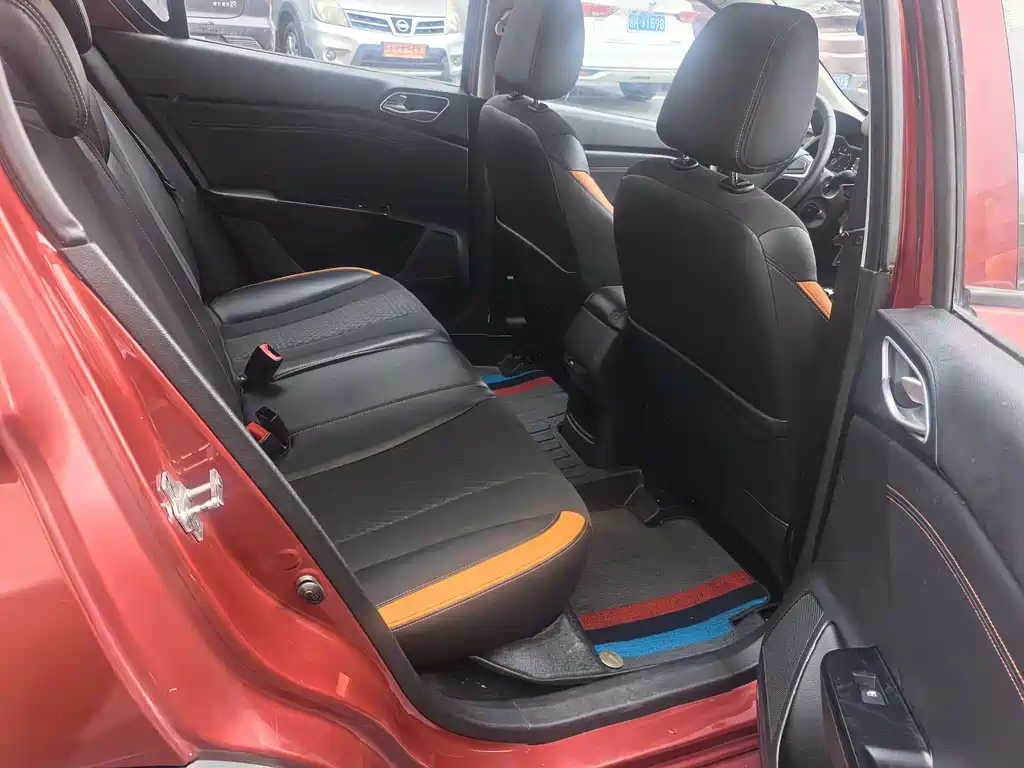 Baojun 310 1.2 L Manual Fashion