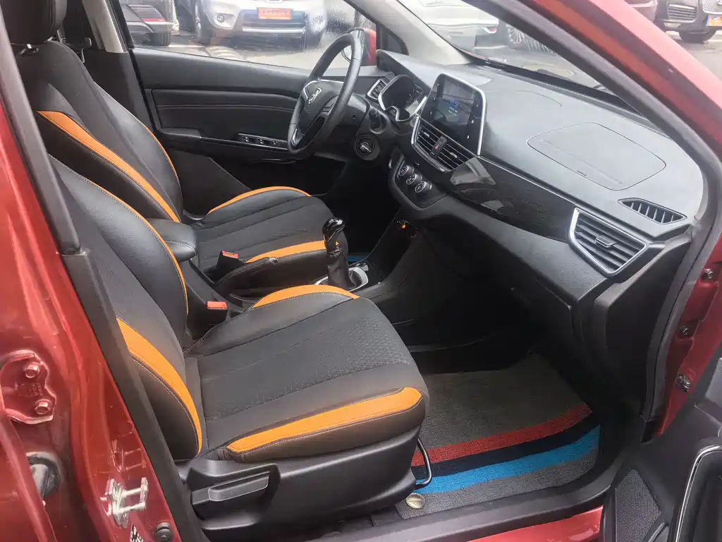Baojun 310 1.2 L Manual Fashion