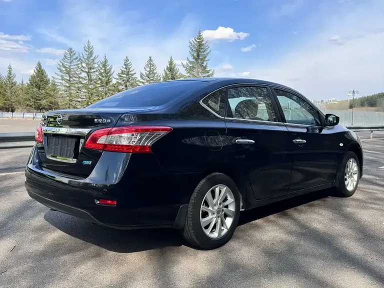 Nissan Sylphy 1.6 XL Manual Luxury