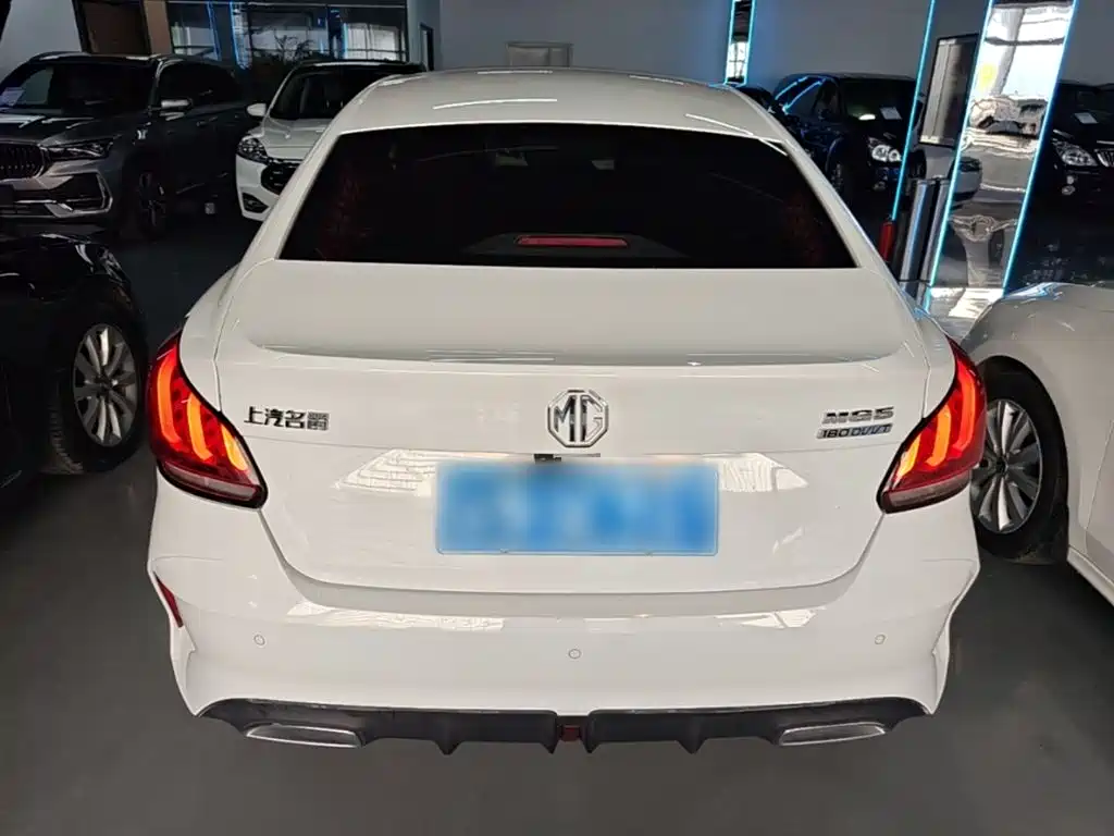 MG5 180 DVVT CVT Youth Flagship