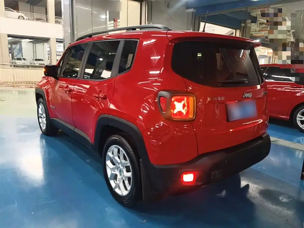 Renegade Connected Large Screen 180 T Auto High Energy