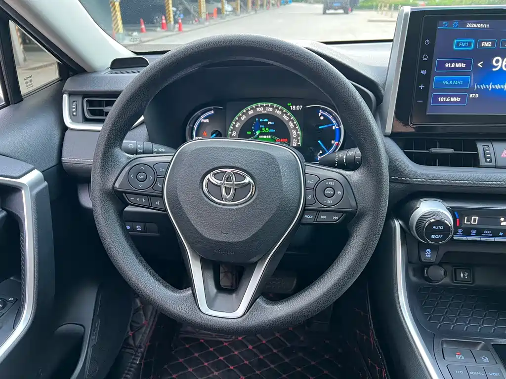 RAV4 Dual Engine 2.5 L E-CVT 2 WD Elite