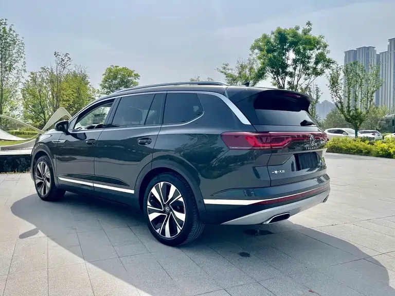 Volkswagen Talagon 380 TSI 4 WD Flagship Victory Realm 7-seat