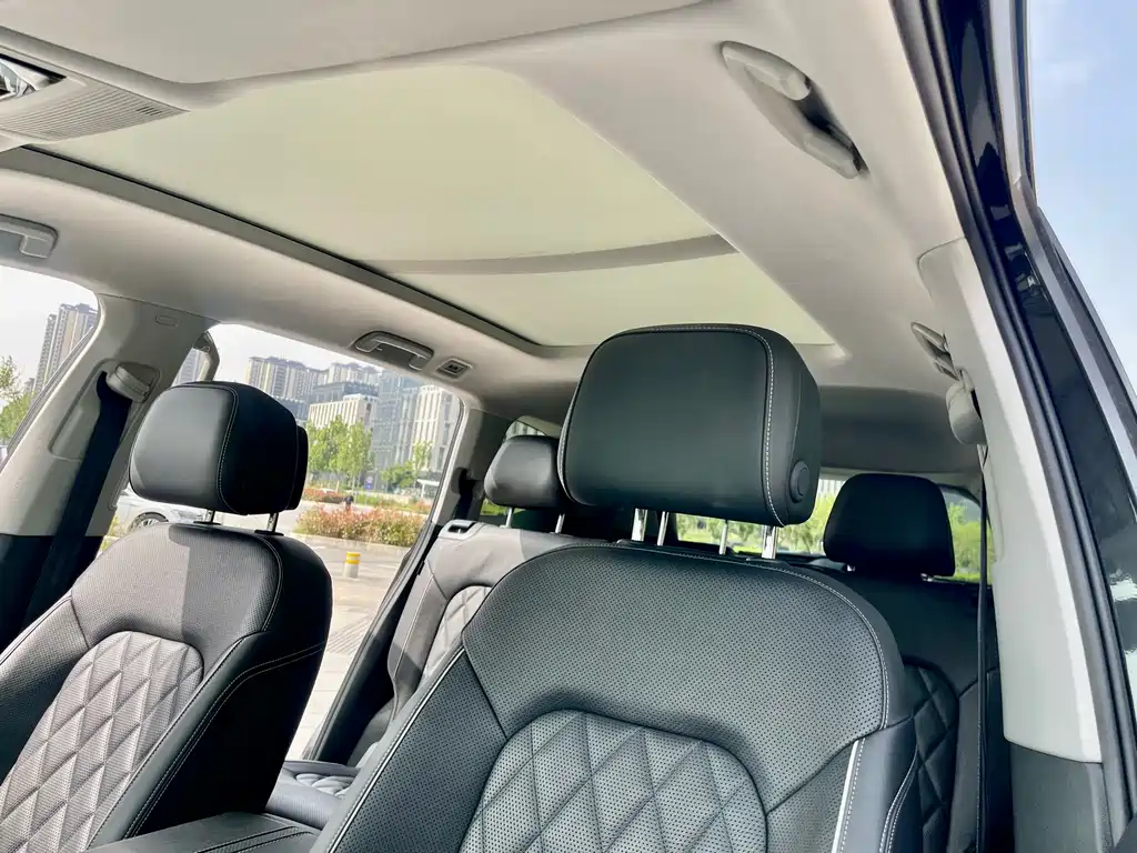 Talagon 380 TSI 4 WD Flagship Victory Realm 7-seat
