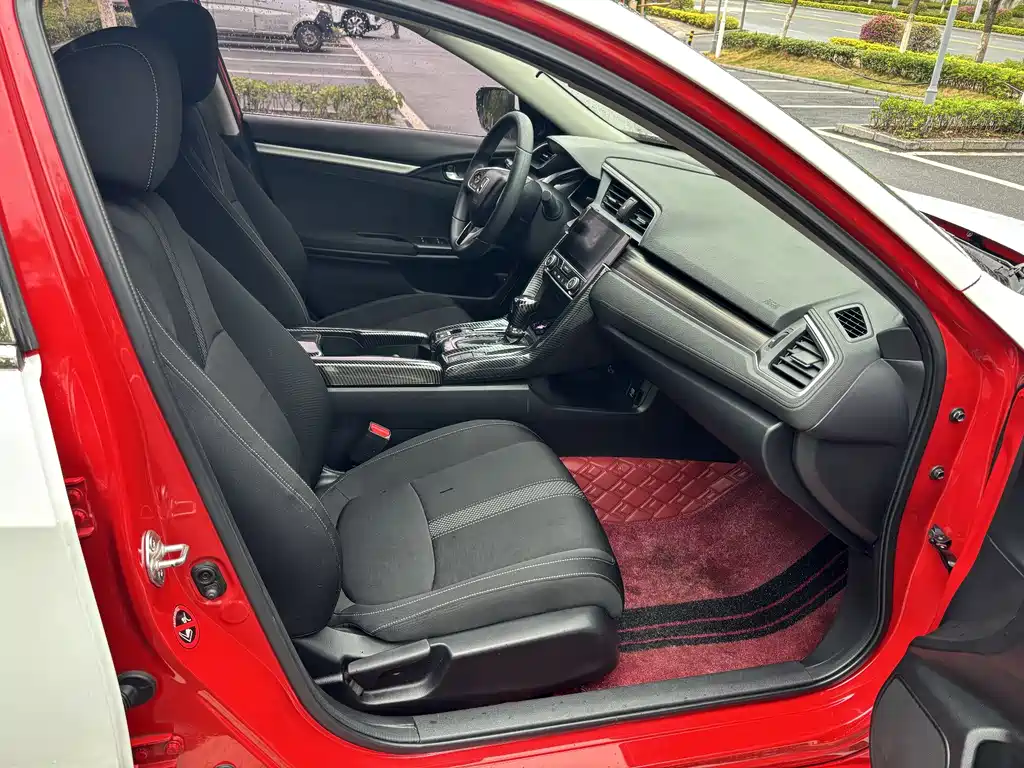 Civic 220 TURBO CVT Ignite Motion CN-V
