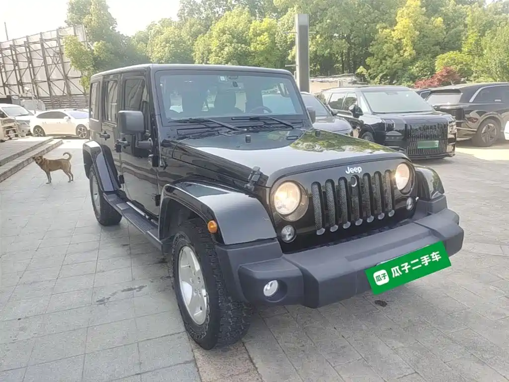 Wrangler 2.8 TD Sahara 4-door Comfort Enjoyment