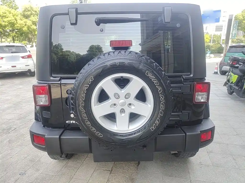 Wrangler 2.8 TD Sahara 4-door Comfort Enjoyment