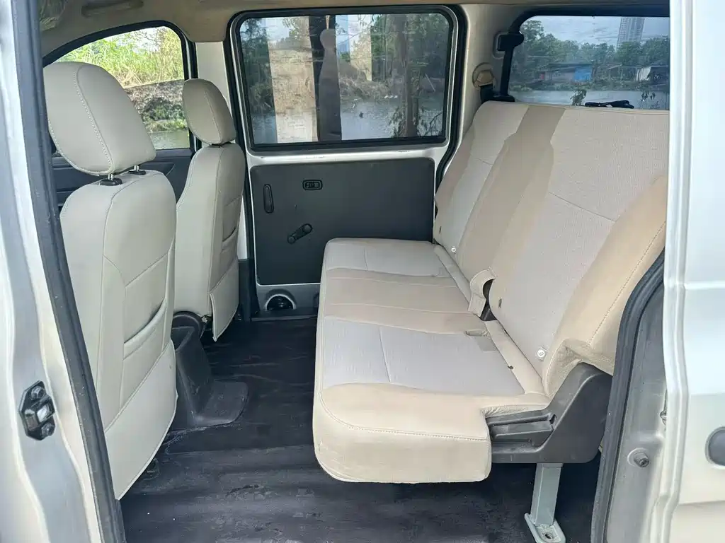 Wuling Hongguang V 1.5 L Power Take Electric Assist LAR