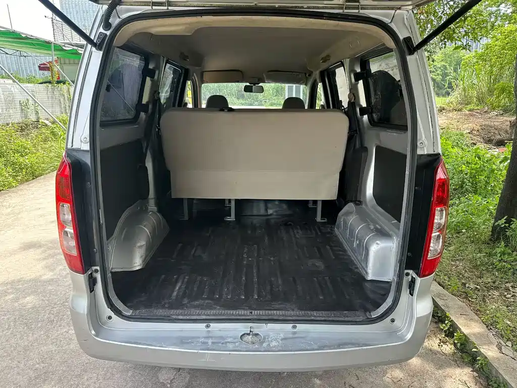 Wuling Hongguang V 1.5 L Power Take Electric Assist LAR