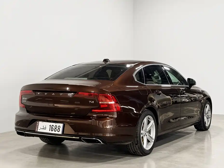 Volvo S90 T4 Smart Vision