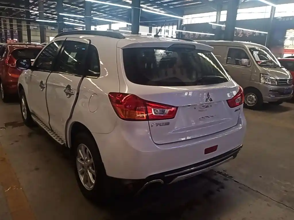 ASX 2.0 L CVT 2 WD Elite