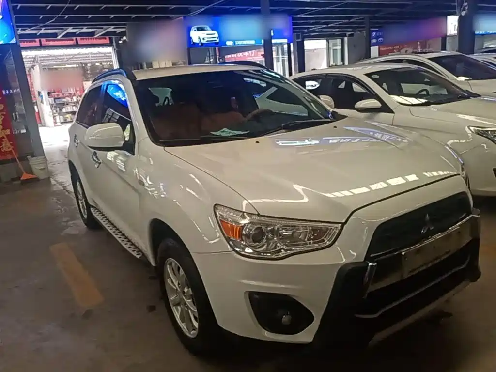 ASX 2.0 L CVT 2 WD Elite