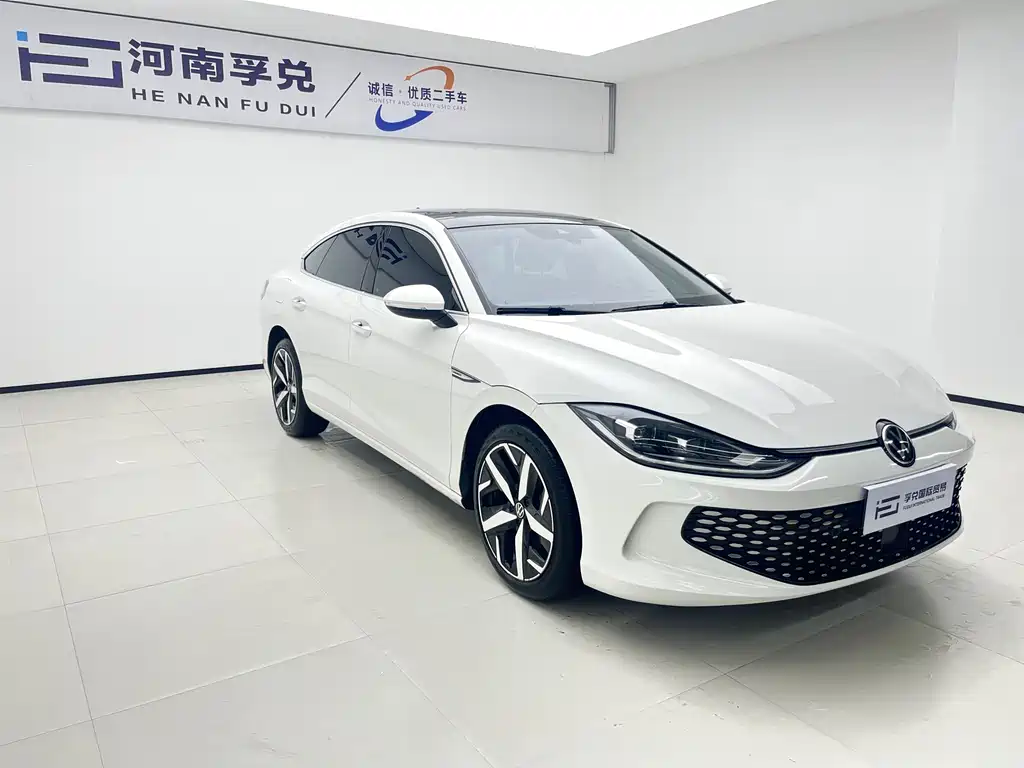 Lamando Lamando L 280 TSI DSG Spicy Cool
