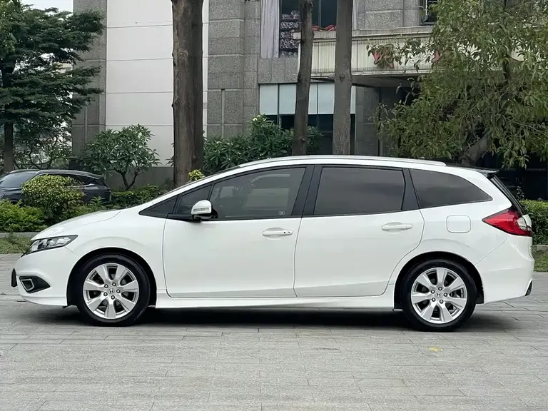 Honda Jade 1.8 L Auto Comfort 5-seat