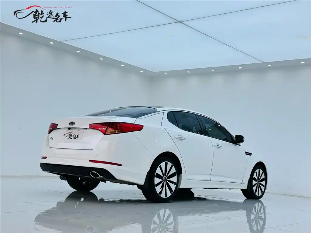 Kia K5 起亚K5 2011款 2.0 L 自动DLX
