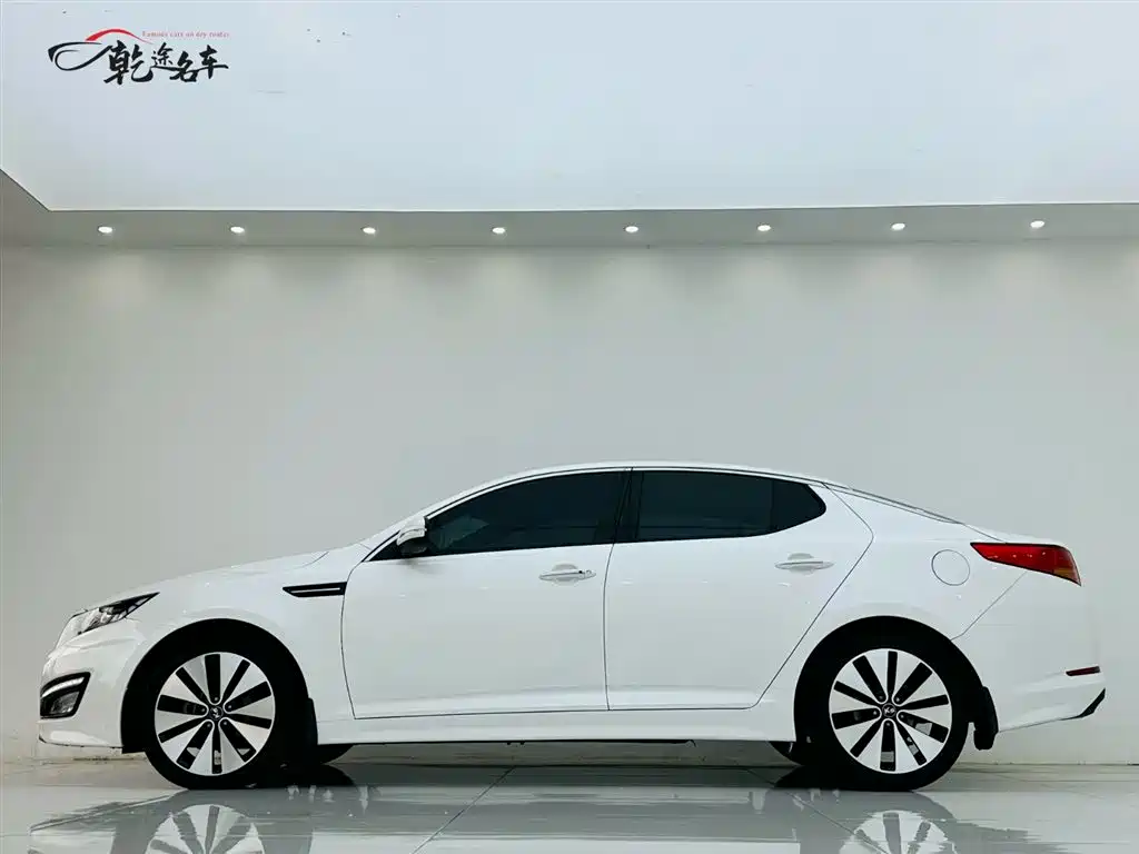 Kia K5 起亚K5 2011款 2.0 L 自动DLX