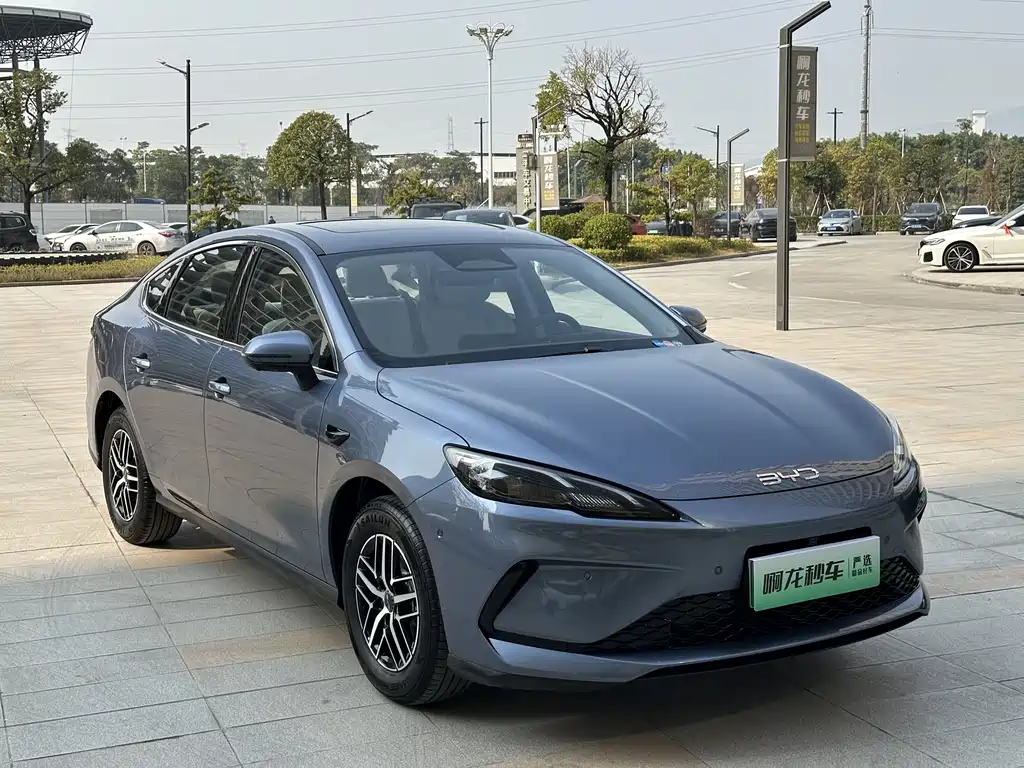 Seal 05 DM-i DM-i Smart Drive 120 KM Flagship