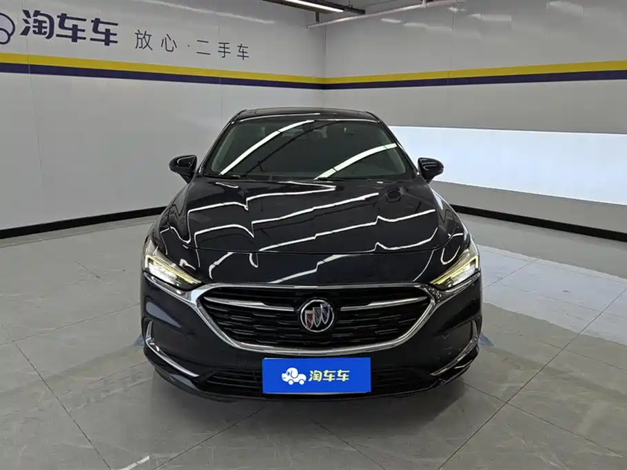 LaCrosse 652 T Luxury