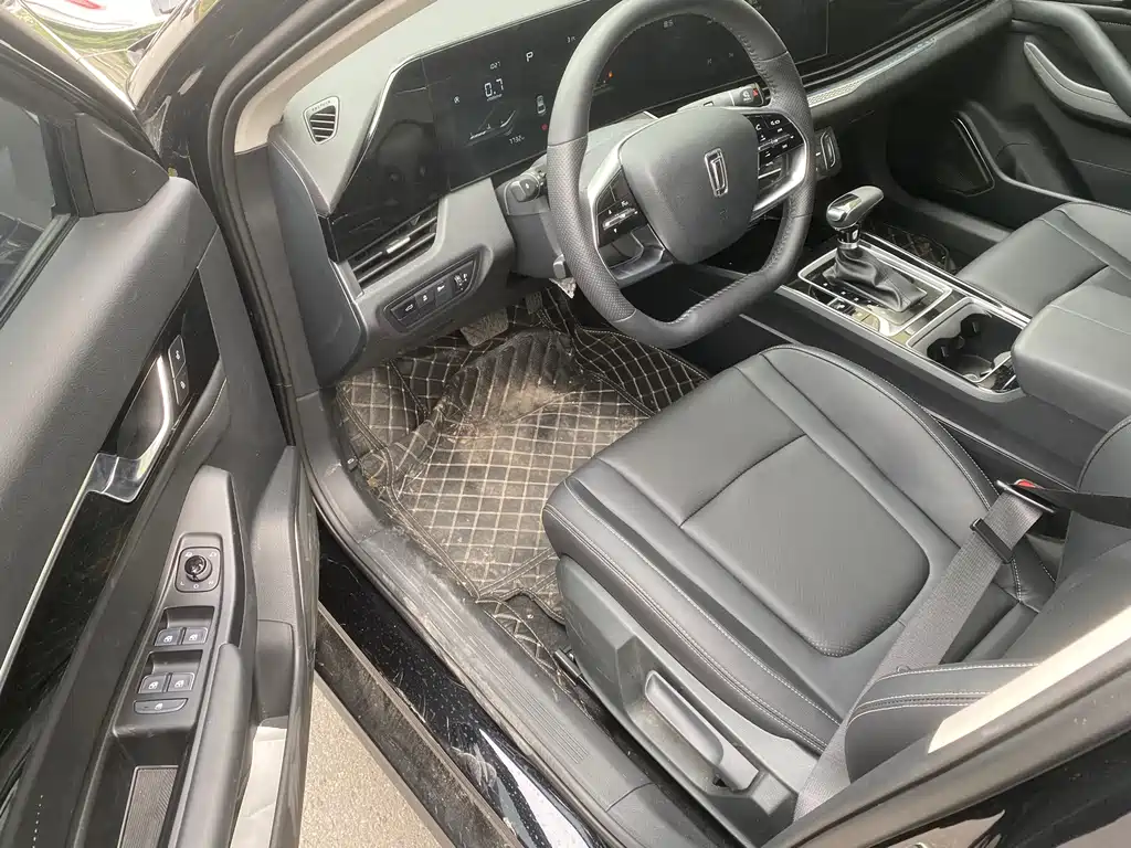 Besturn B70 3 rd Gen 1.5 T Auto Pleasure 70 Anniversary