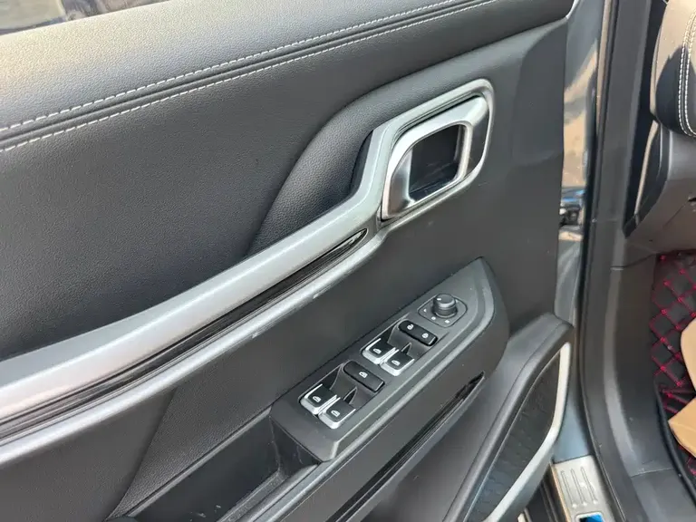 Geely Haoyue 1.8 TD DCT Luxury 7-seat