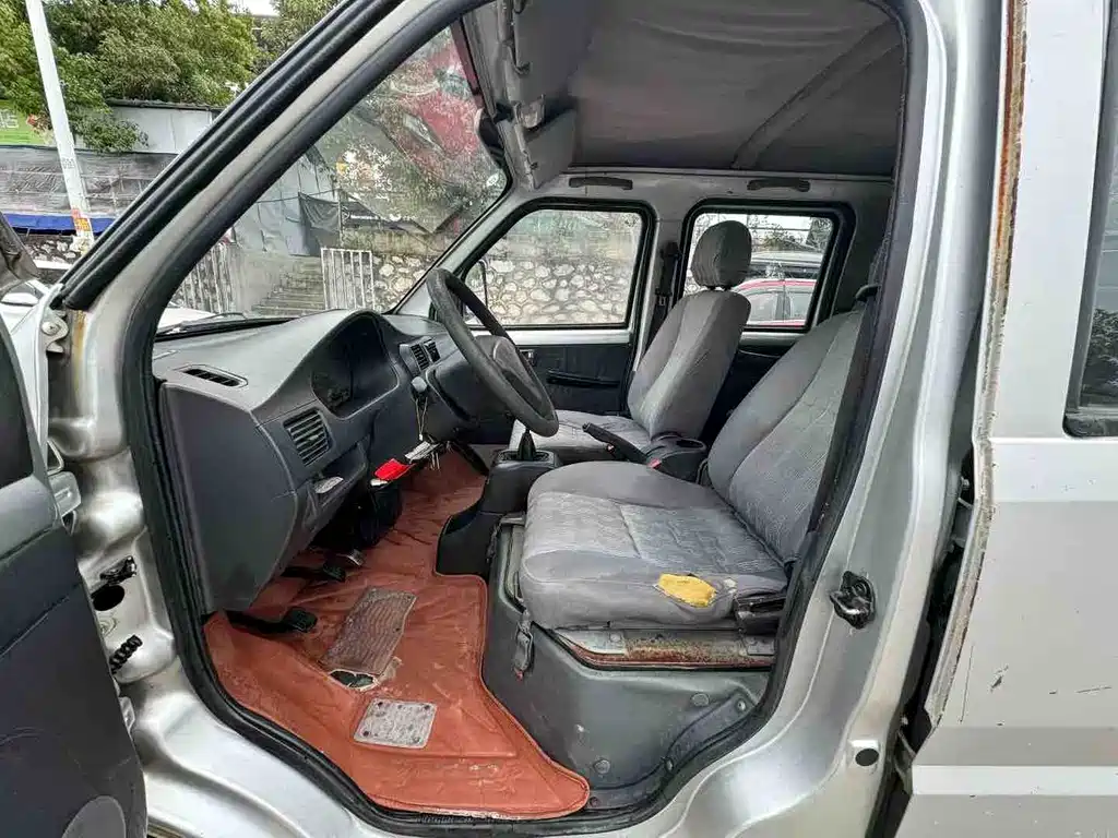 Wuling Rongguang Mini Truck 1.2 L Double Cab Basic LAQ