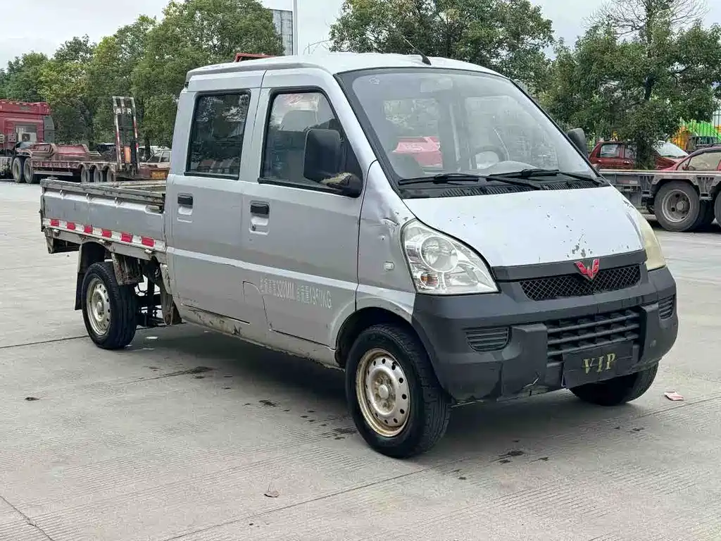 Wuling Rongguang Mini Truck 1.2 L Double Cab Basic LAQ