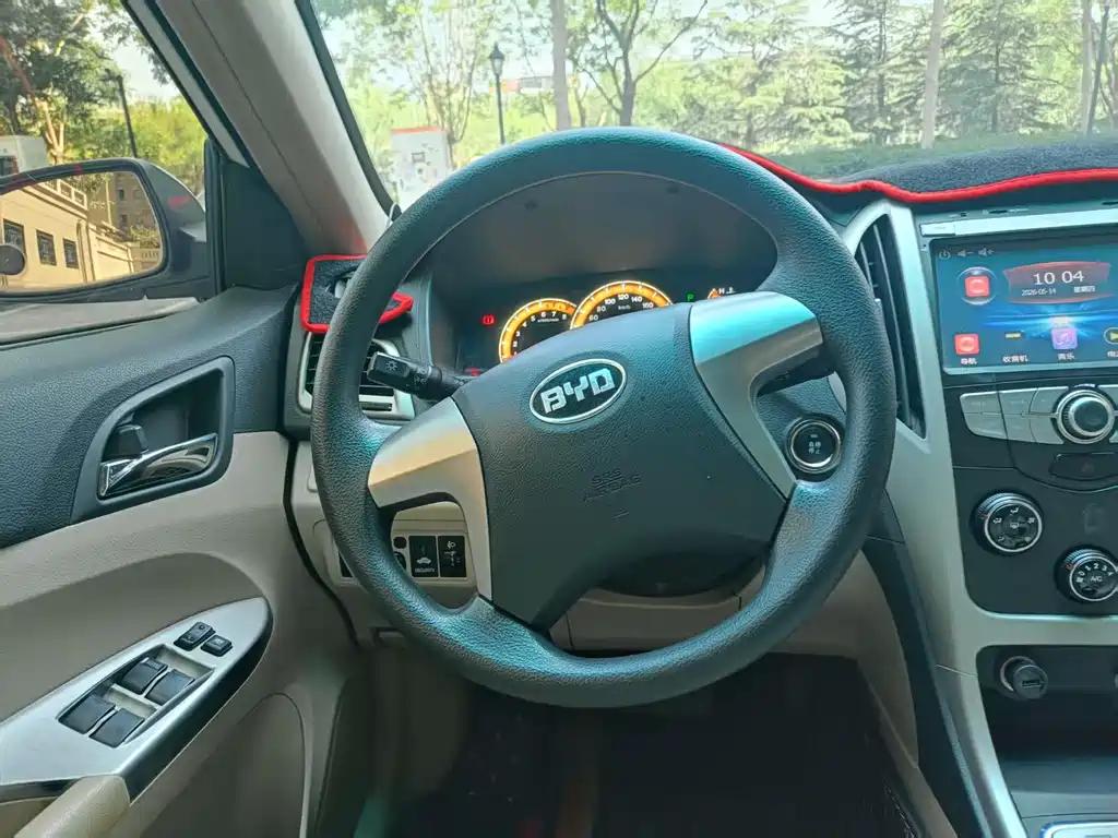 BYD F3 比亚迪F3 2015款 节能版 1.5 L 自动豪华型