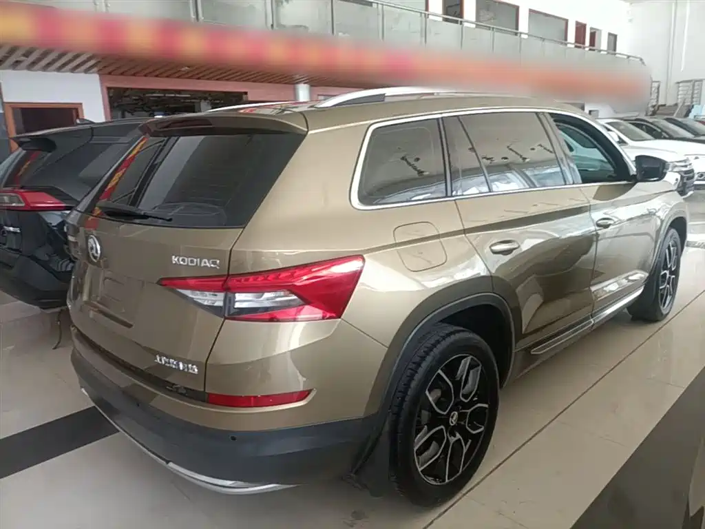 Kodiaq TSI330 7-seat 2 WD Luxury