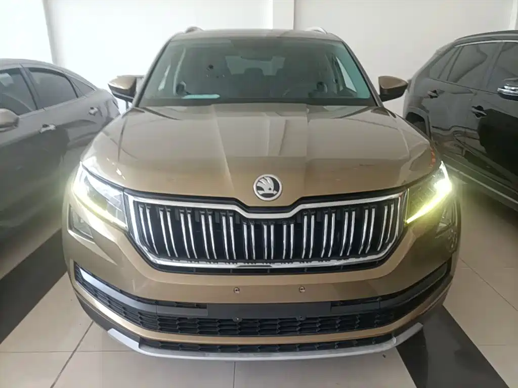 Kodiaq TSI330 7-seat 2 WD Luxury