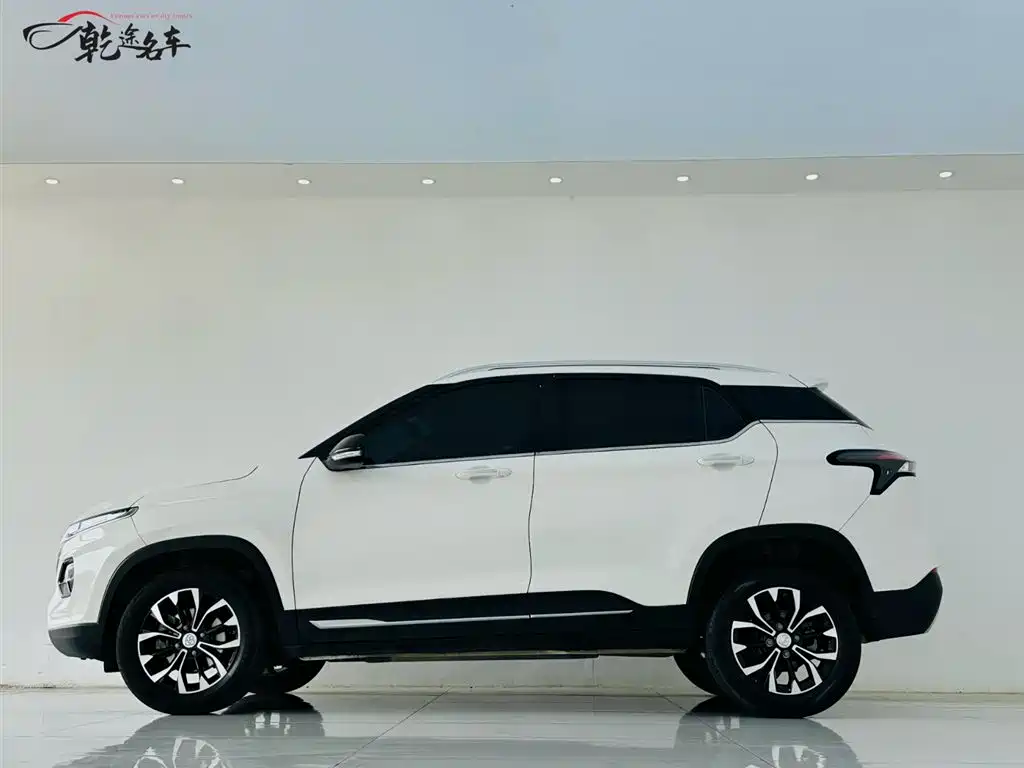 Baojun 510 1.5 L Auto Premium CN-V