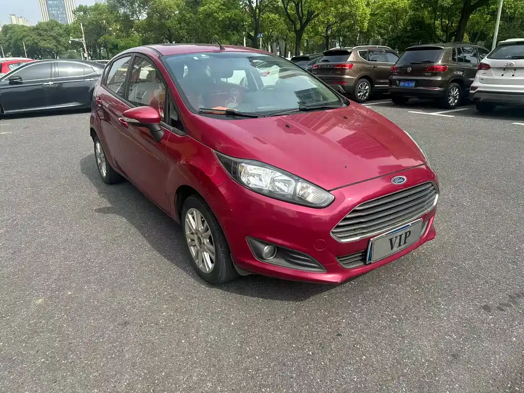 Fiesta Hatchback 1.5 L Auto Fashionable