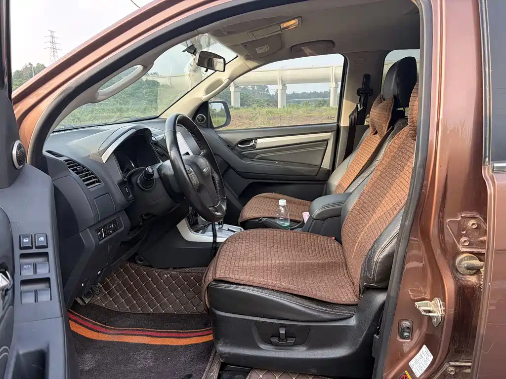 mu-X 3.0 T 4 WD Auto Premium 7-seat