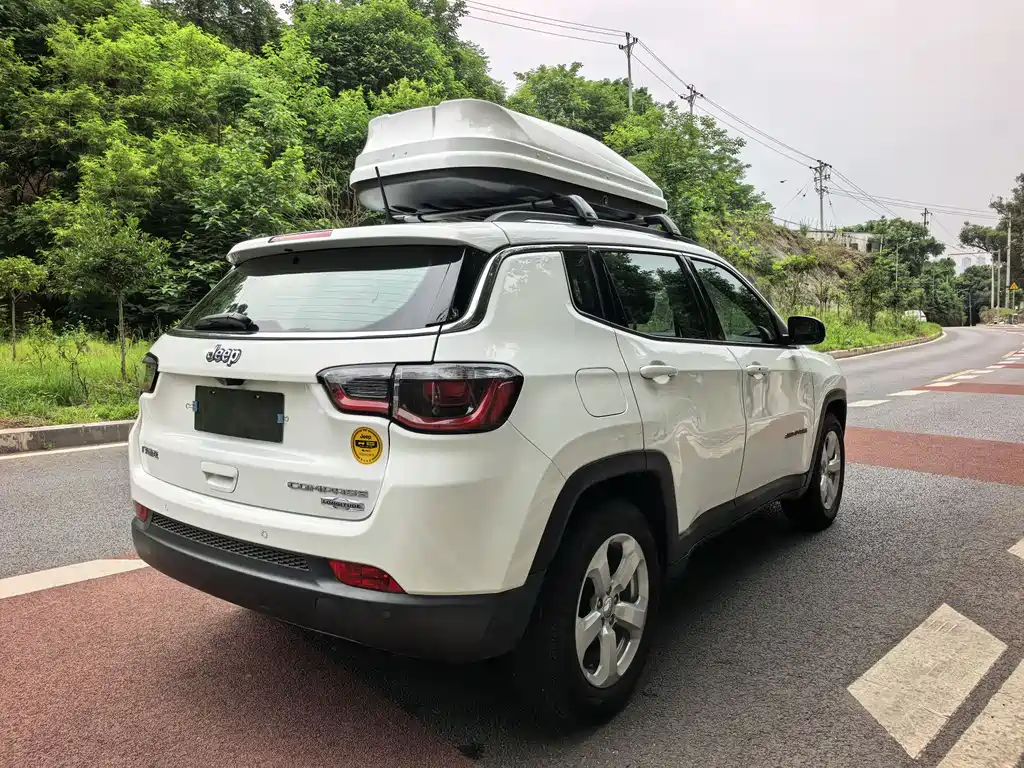 Compass 200 T Auto Home Enjoyment
