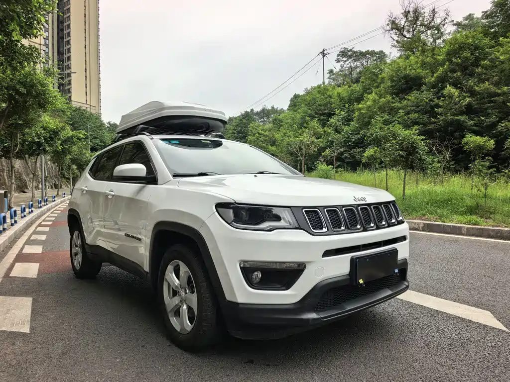 Compass 200 T Auto Home Enjoyment