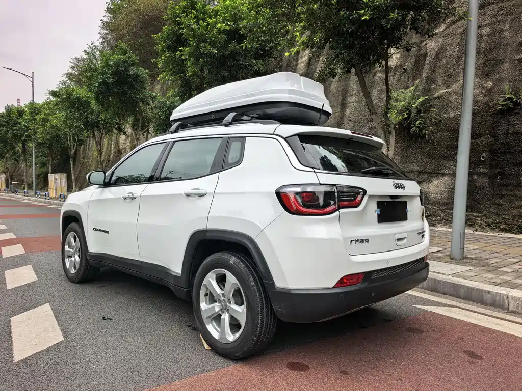 Compass 200 T Auto Home Enjoyment