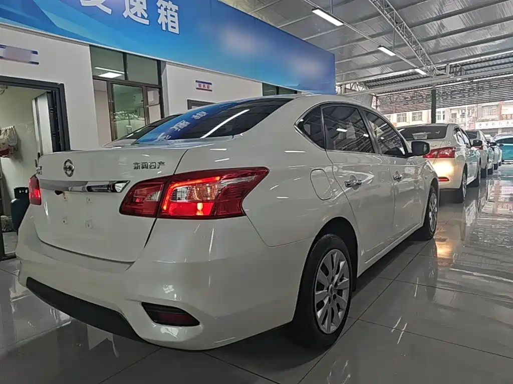 Sylphy Classic 1.6 XE CVT Comfort