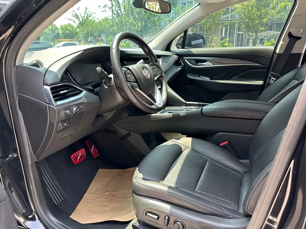 Enclave 652 T 2 WD Distinguished 7-seat