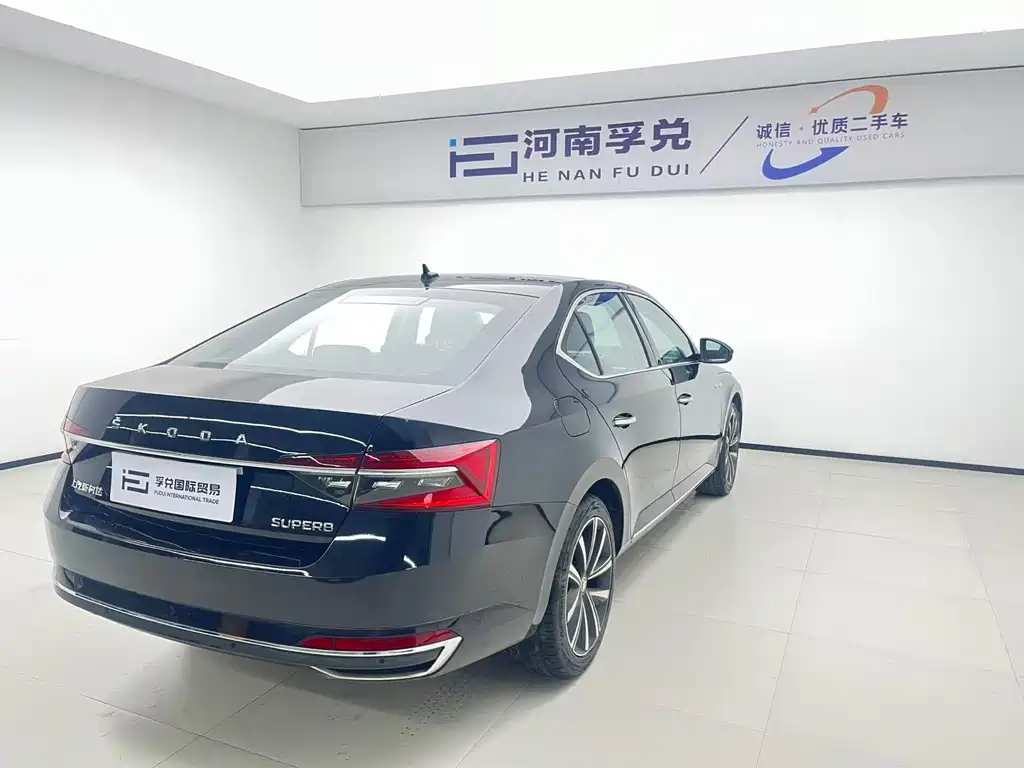 Superb TSI280 DSG Premium