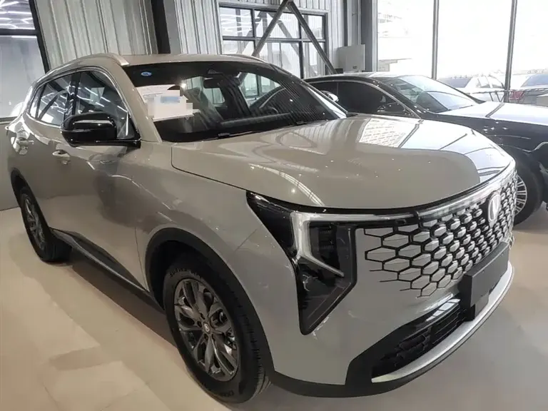 Changan CS55 PLUS 4 th Gen New Blue Whale 1.5 T Leading