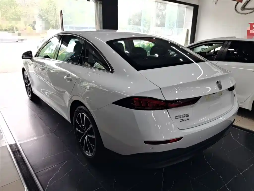 Roewe D7 DMH 125 km World Champion